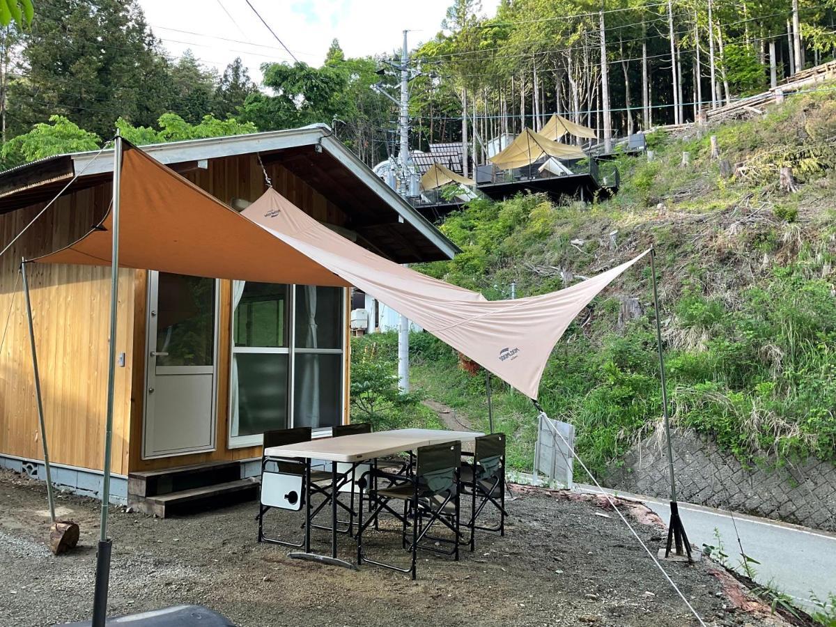 Hotel Retreat Camp Mahoroba Fujikawaguchiko Esterno foto