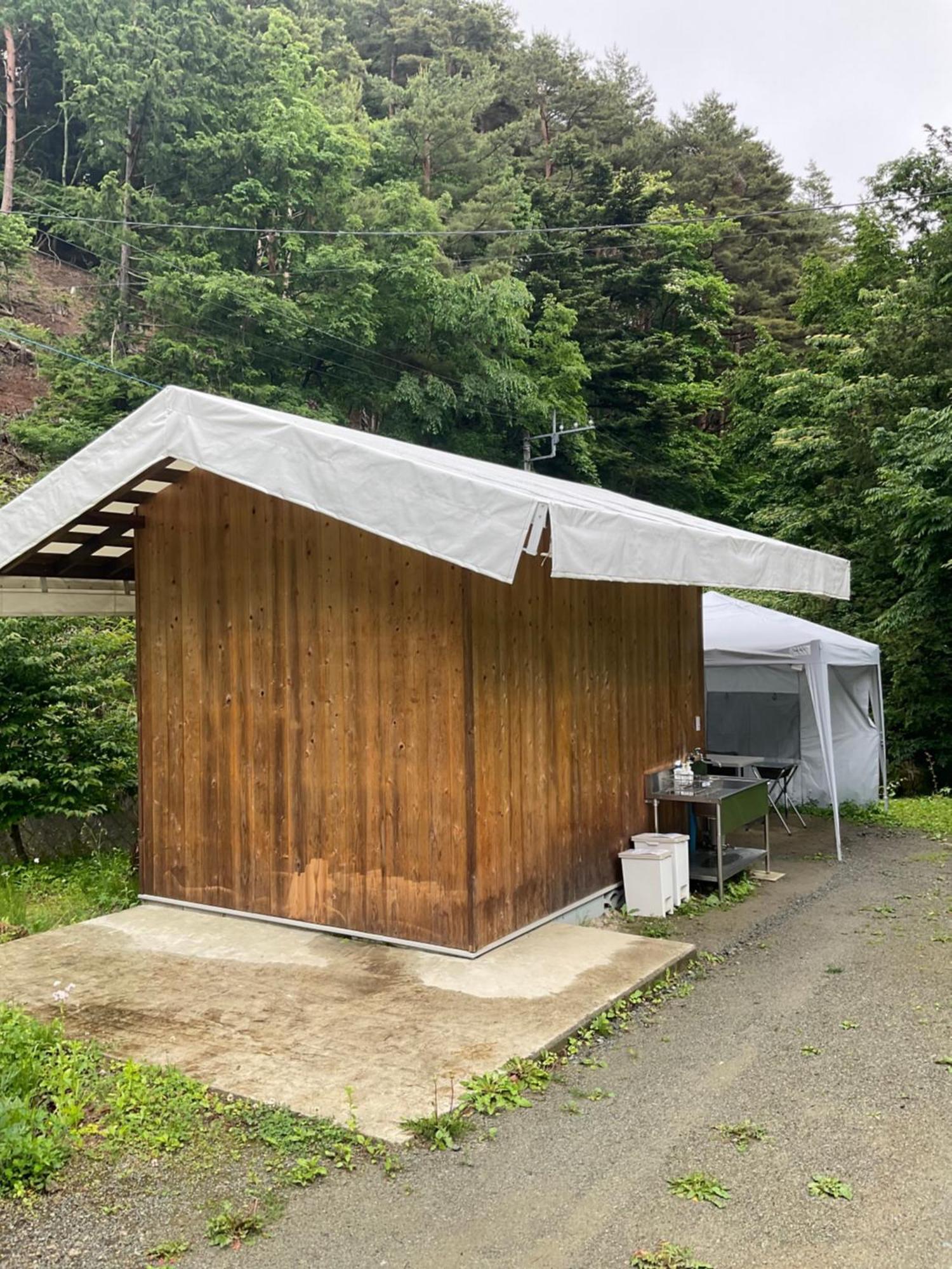 Hotel Retreat Camp Mahoroba Fujikawaguchiko Esterno foto